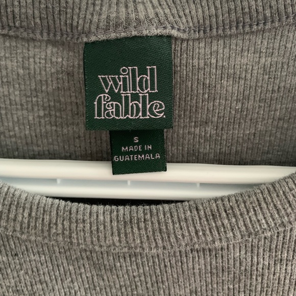 Wild Fable Grey crop top - Picture 3 of 4